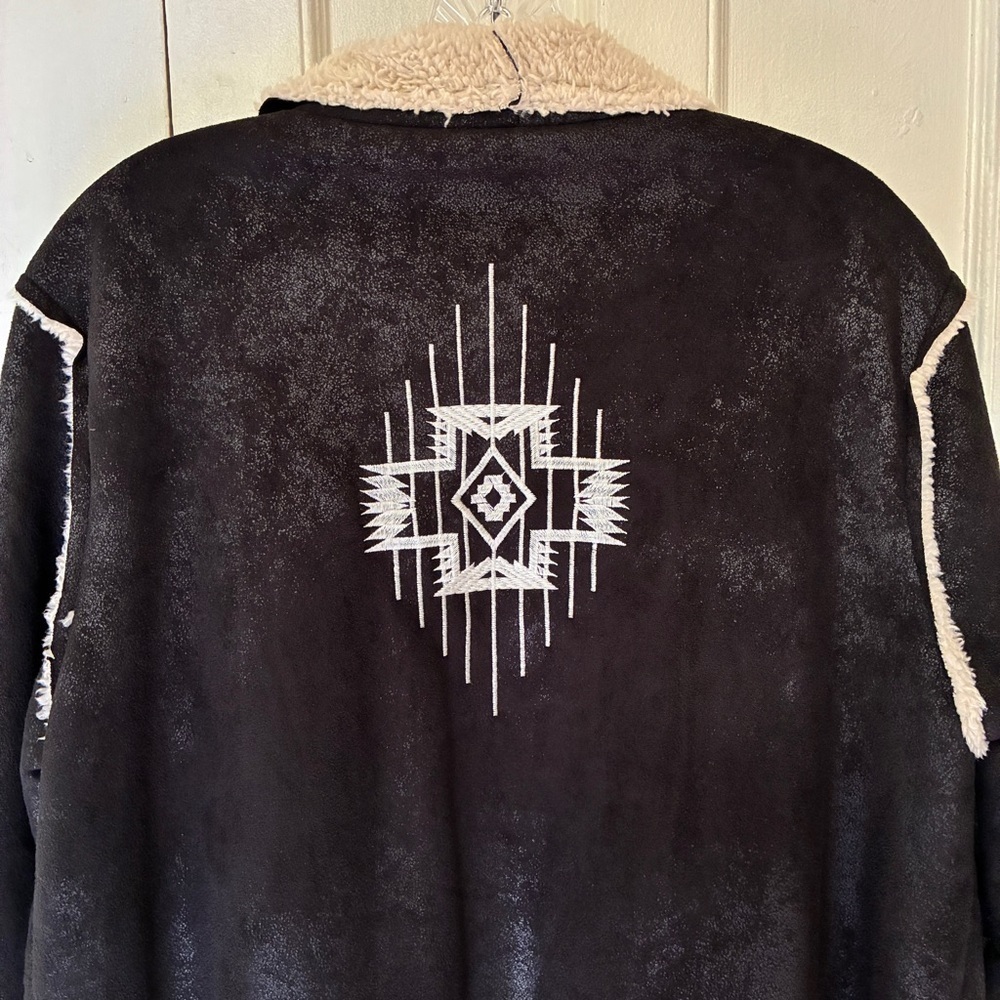 EINII Women's Brown Faux Leather Sherpa Lined Embroidered Back Flyaway Jacket L - Picture 6 of 9